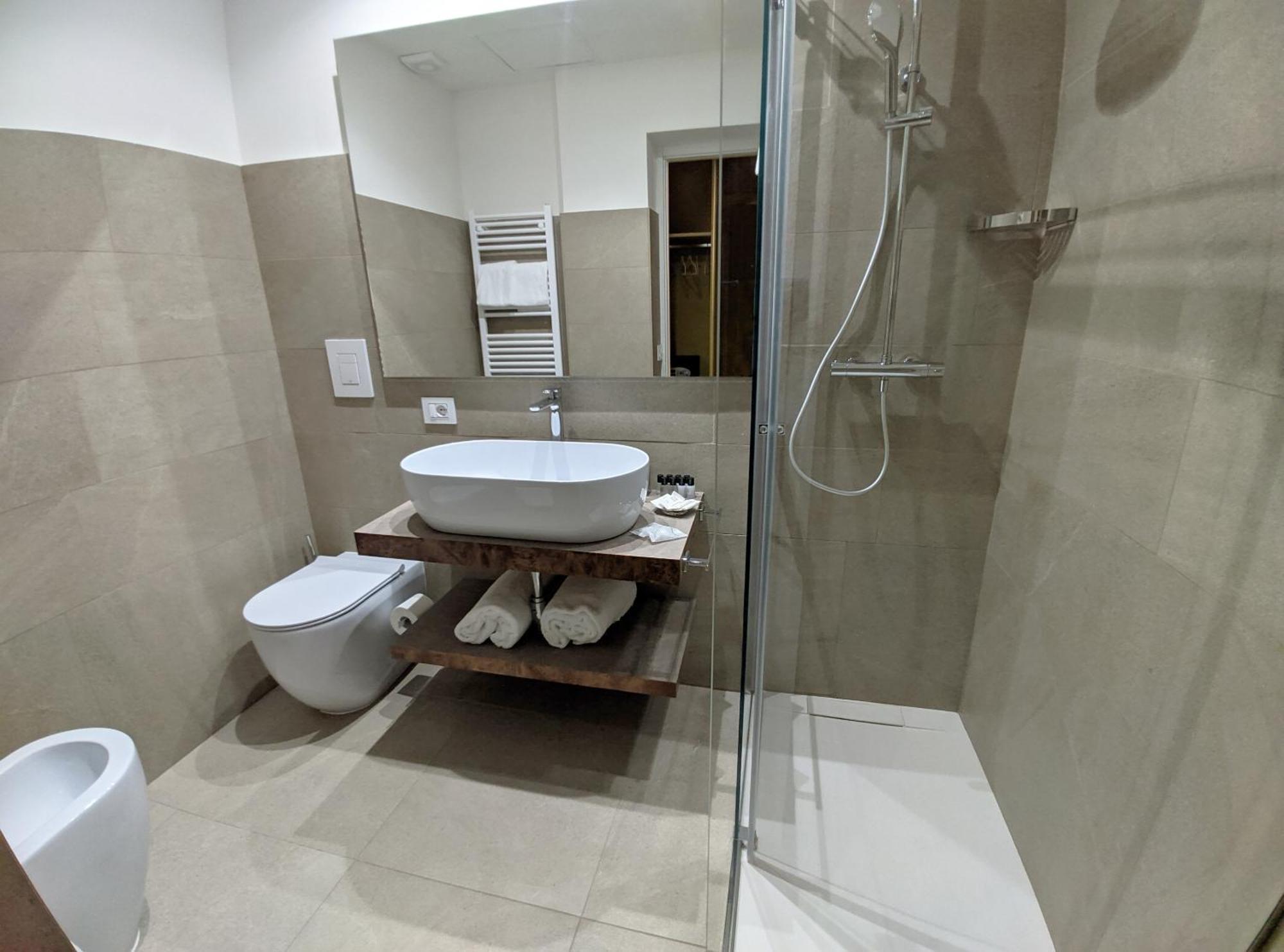 Astom Suites Rome Exterior photo