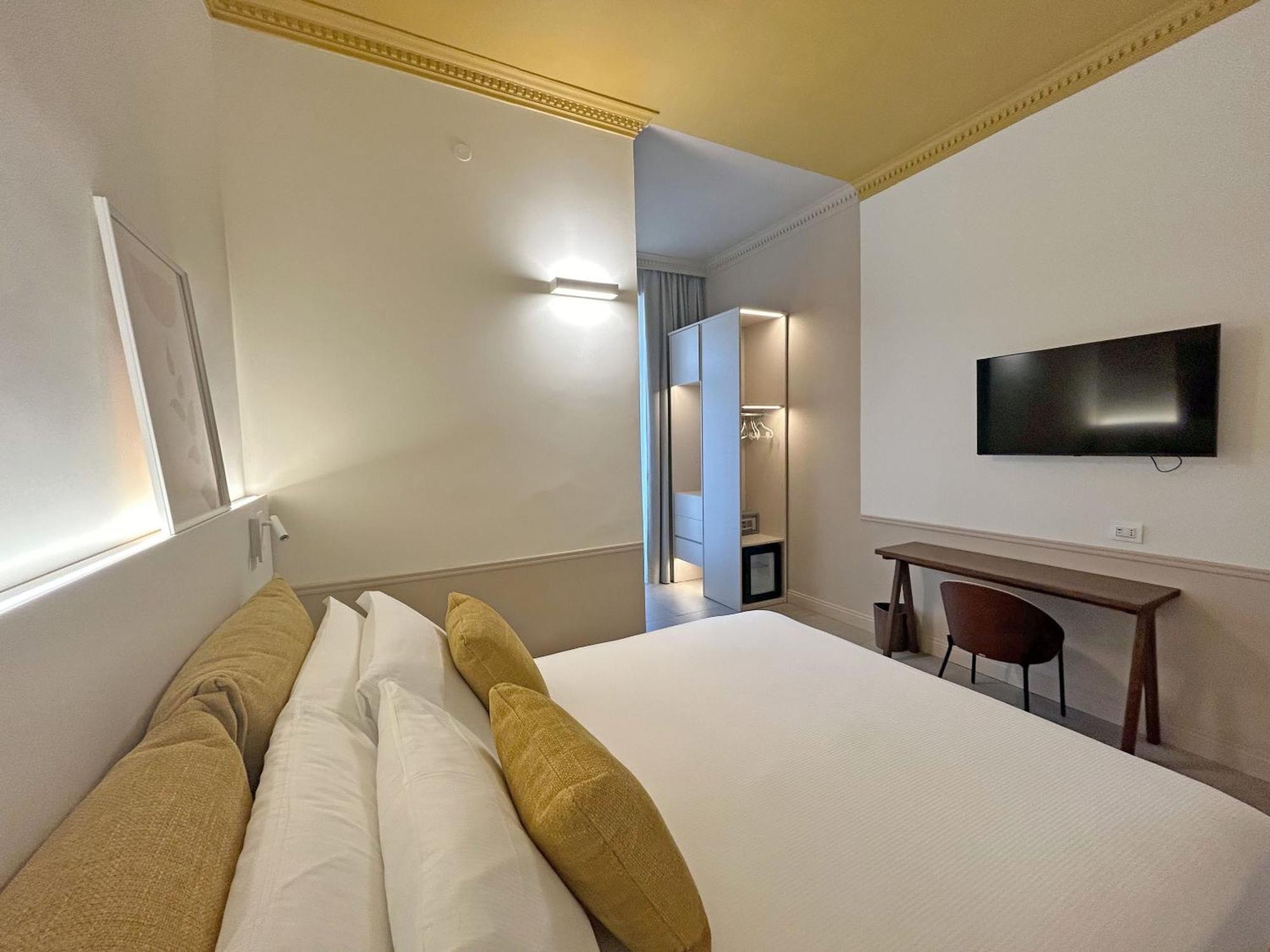 Astom Suites Rome Exterior photo