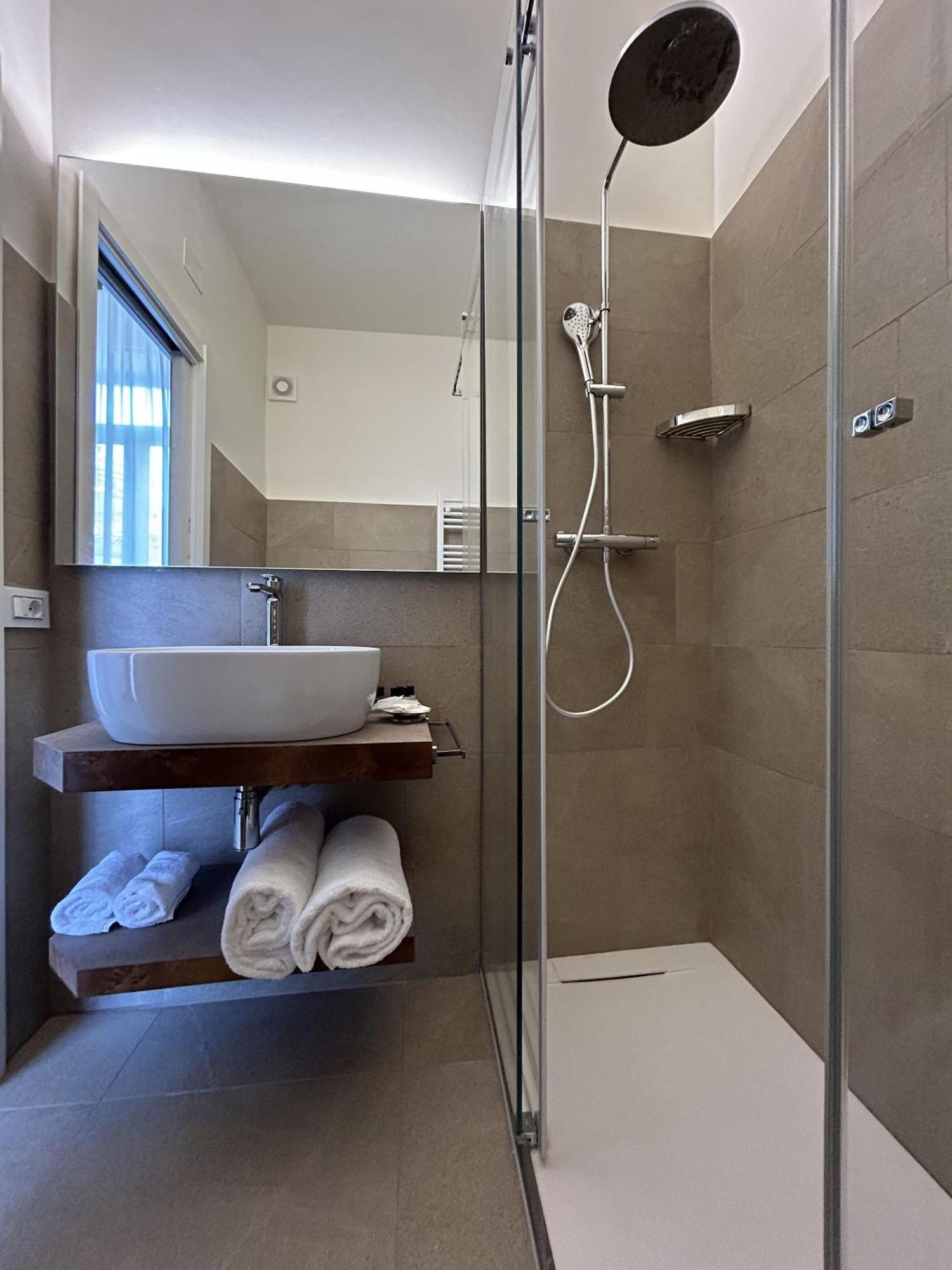 Astom Suites Rome Exterior photo