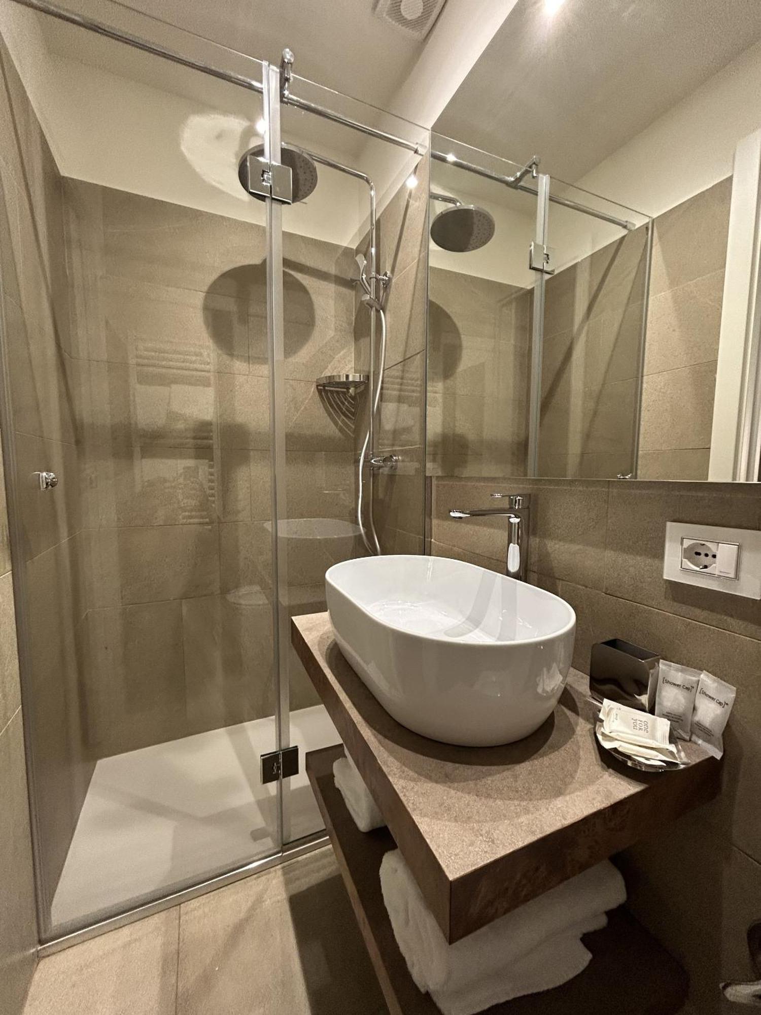 Astom Suites Rome Exterior photo